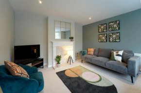 Perfectly located 4 bed town house in central Wetherby sleeps 8